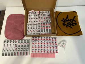 Chinesische kleine Reise Mahjong Fliesen Set, 144 + 8 leere Melamin Fliesen rosa - Bild 1 von 5