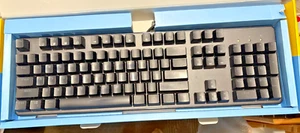 Teclado mecánico Skyloong Phantom RGB con cable negro (dañado en la caja) - Imagen 1 de 6