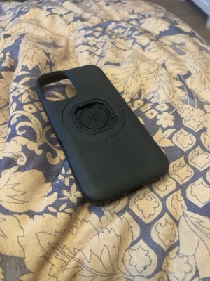 Quadlock MAG Case iPhone 16 mit Rechnung von 10/2025 - Bild 1 von 4