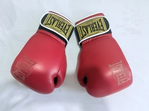 Boxing Gloves Everlast 1910 Classic Leather Red 14oz Training Gloves - Picture 1 of 12