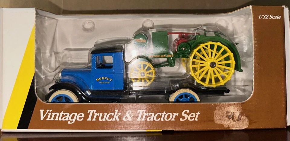Ertl 1931 Haweye Flatbed truck and Waterloo Boy Tractor Set 1/32 #5768 Blueprint - Image 1 of 1