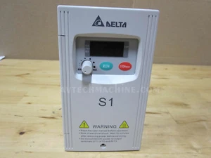 Delta Inverter VFD004S43A AC Variable Frequency Drive S1 1/2HP 3 Phase 460V - Picture 1 of 4