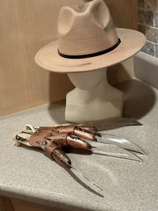 Freddy Krueger The Nightmare on Elm Street Hat and Glove - Pre-owned - Picture 1 of 10