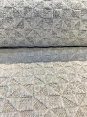 Tela de tapicería Macon Sand suave de chenilla elevada mini diamante por yarda  Foto 1 de 4