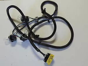 03-07 Silverado RIGHT Tail Light wiring harness RH Pass. Classic Bulbs Sockets - Picture 1 of 1