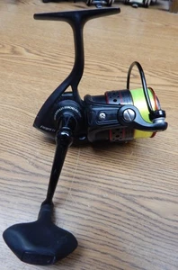 PENN FIERCE II 2500 SPINNING REEL GOOD USED SHAPE LQQK - Picture 1 of 3