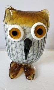 ART GLASS HEAVY BIG EYED OWL BIRD PAPERWEIGHT 5" TALL - Picture 1 of 12
