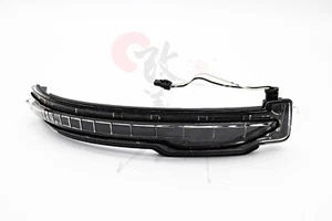 NEW Genuine Nissan Navara D23 Wing Mirror Indicator 2015- Right Side RH Driver - Picture 1 of 6