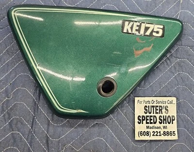 Cubierta lateral Kawasaki KE175 Foto 1 de 2