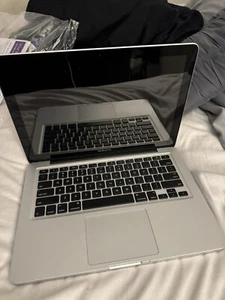 Apple MacBook 13 in 2008 Silver/Intel Core 2 Duo 2.00 GHz, 160 GB 2 GB NVIDIA Ge - Picture 1 of 2