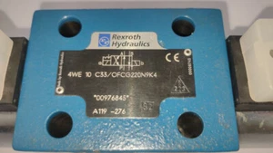 Rexroth hydraulics 4WE10C33/OFCG2 20N9K4 Dilectiona l Solenoid Spoo l Valve - Picture 1 of 5