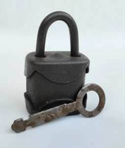 Vorhängeschloss Vintage UdSSR Sowjet Selten Schloss Schlüssel Alt Antik Metall Scheune Konvolut. - Bild 1 von 13