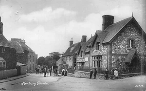 POSTAL ESCENA ANIMADA BRISTOL HENBURY VILLAGE c 1914 RP - Imagen 1 de 2