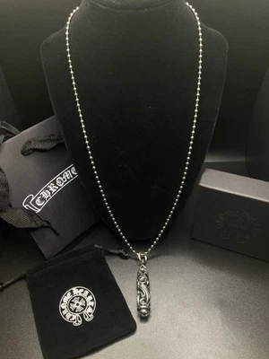 Кулон и цепочка на роликах с хромированными сердцами - Изображение 1 из 3