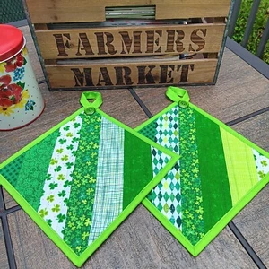 POTHOLDER HOT PAD SET HANDMADE QUILTED ST. PATRICK'S IRISH  (2) W/ HANGING LOOPS - Picture 1 of 5