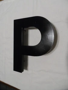 VINTAGE 9" LETTER " P " ALUMINUM INDUSTRIAL ALAPHABET BLACK SCREW MOUNT VG - Picture 1 of 2
