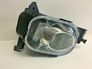 FITS VAUXHALL CORSA D FRONT FOG LIGHT DRIVERS SIDE RIGHT HAND 2006 TO 2008 MODEL - Picture 1 of 3