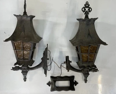 VINTAGE 60'S DRAGON OUTDOOR GOTHIC PORCH LIGHT RETRO SCARY EXTERIOR LAMP HADCO - Image 1 of 4