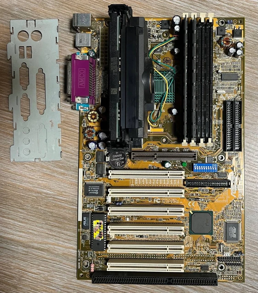 ASUS P3B-F REV 1.04 Motherboard Slot 1 Intel 440BX + PIII 550MHz + 256MB. TESTED - Image 1 of 4