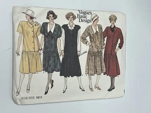 Umstandskleid Pullover Bluse Größe 6-10 UNGESCHNITTEN Vogue Schnittmuster v1611 - Bild 1 von 2