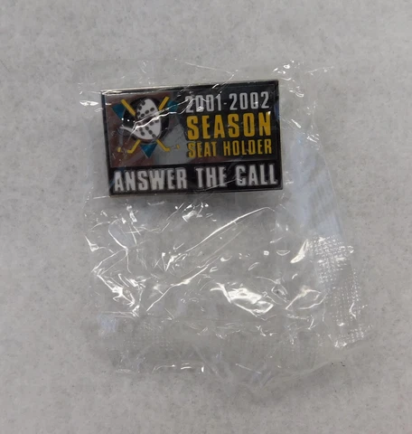Anaheim Ducks 2001-2002 Season Ticket Holder "Answer The Call" Souvenir Pin Cover