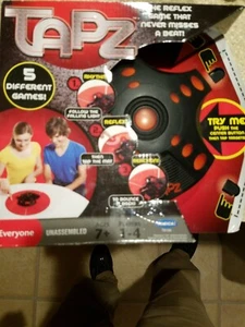 Mattel Radica Tapz Electronic Reflex Game Lights Sounds Game NEW 1-4 PLAYERS! - Picture 1 of 3