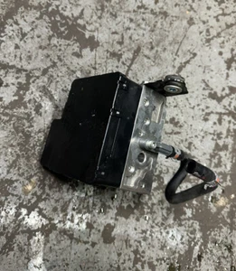 Modulatore attuatore pompa ABS per XUS RX450H 44050-48320 TOYOTA HIGHLANDER 2018 - Foto 1 di 4