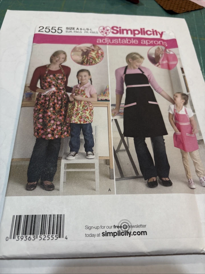 Simplicity 2555 Mother Daughter Aprons  Adjustable 2 Styles Sewing Pattern Uncut - Image 1 of 1