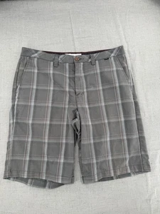 Pantalones Cortos de Golf Travis Mathew Para Hombre Talla 36 Gris A Cuadros Poliéster Rayón Mezcla Spandex - Imagen 1 de 9
