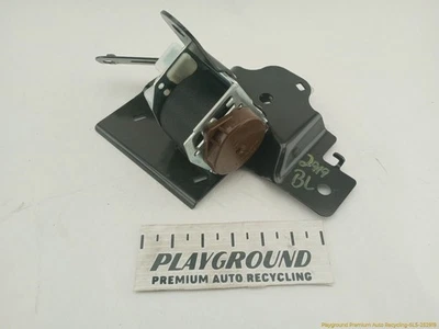 Nissan Xterra Rear Center Upper Seat Belt Retractor Fits 2010 2011 2012 10 11 12 - Imagem 1 de 4