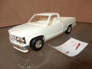 amt ertl promo 1992 CHEVROLET SILVERADO IN WHITE OBS CHEVROLET TRUCK - Picture 1 of 4