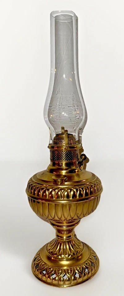 Lámpara de pie de queroseno de borrador central Miller 1886 JR ROCHESTER latón en relieve antigua Foto 1 de 4