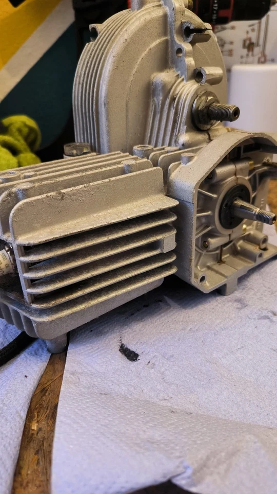 Motor SAXONETTE 301 NL 499ER 2913001 - Bild 1 von 4