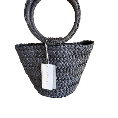 Bolso cubo de paja L Space Bella negro  Foto 1 de 4