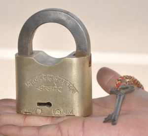 Vintage Brass Handcrafted Prahladdas Bhagwandas Unique Shape Solid Padlock - Picture 1 of 8
