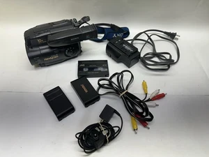 Cintas para videocámara Sony Handycam CCD-TR65 baterías cables manuales probados y funcionando - Imagen 1 de 6
