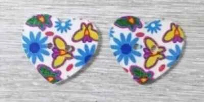 flower heart wood sewing buttons 2 holes 1 inch blue red #7 2pc set - Image 1 of 2