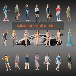 1:64 Diorama City Street View Trendy Girls Figure Model Scene Doll Model Display
