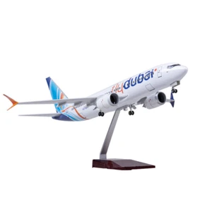 Lámpara LED 1/85 Avión Fly Dubai Boeing 737MAX Resina Avión Pantalla Voz Juguete - Imagen 1 de 5