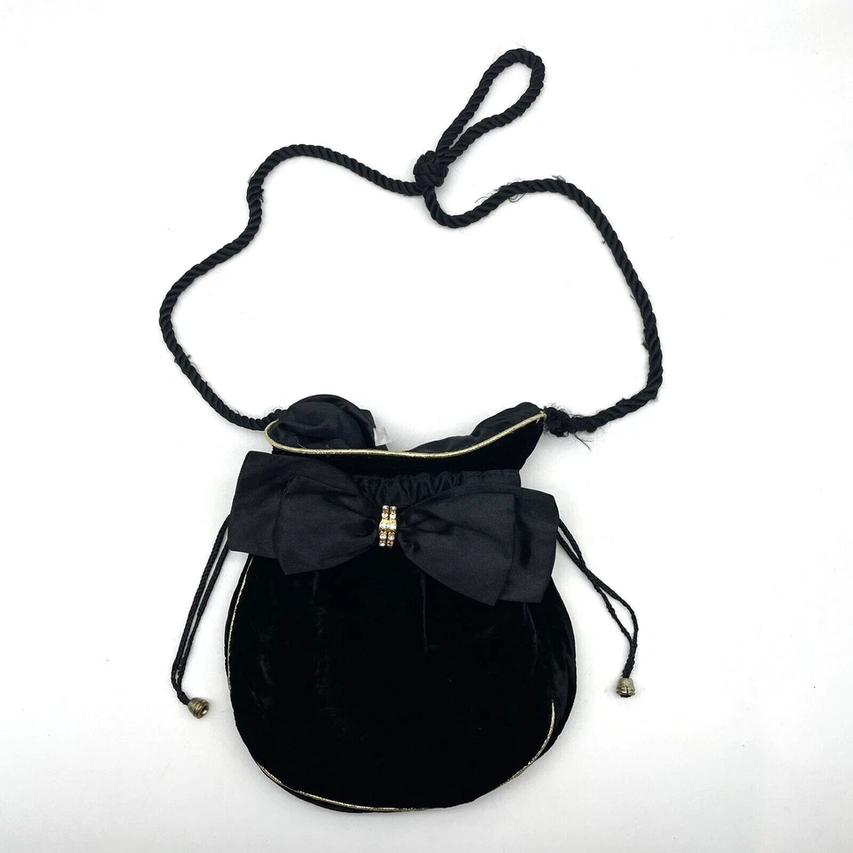 Bolso de Hombro Vintage Años 70 Terciopelo Negro Borde Dorado Lazo de Seda Estrás Cordón Foto 1 de 4