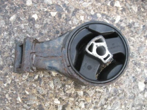 VAUXHALL ASTRA J 2009-2015 1.4 ENGINE MOUNT (REAR) 13248630 - Picture 1 of 4