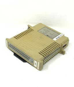 Lutze DIO-3304 24VDC Digital Input Module PN 743304 - Picture 1 of 2