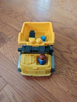 Mega Bloks Large Yellow Dump Truck - Image 1 of 4