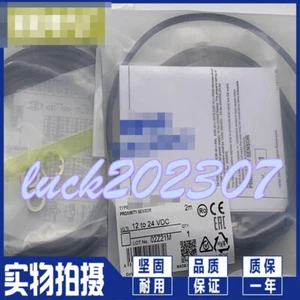 1PC New E2E-X8MD1 sensor #HJ#F - Picture 1 of 3