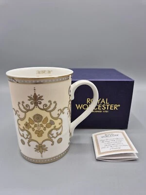 Royal Worcester Fine Bone China Birth Of Heir Prince George Boxed Mug 2013 - M7 - Image 1 of 4
