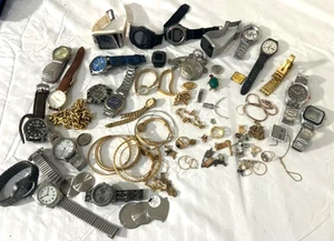 Huge LOT of 3.70 lb  Mixed Wrist Watches and more Lot for Parts . - Picture 1 of 10