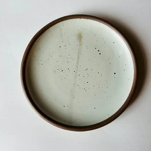 Cerámica East Fork, plato de cena, esmalte de cáscara de huevo - Imagen 1 de 7