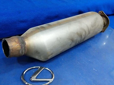 17410-31800 Toyota tubo resonador escape sección corte fabricante original lexus gs450h Foto 1 de 4