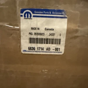 Conjunto de luz trasera halógena derecha OEM Mopar para Ram 2500 68361714AD 2019-24 - Imagen 1 de 5