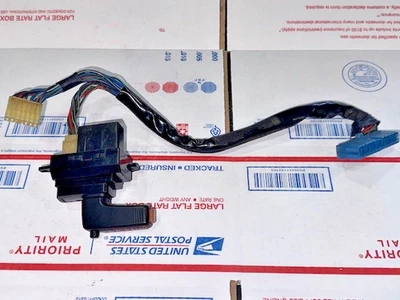 Interruptor de control de crucero + arnés Mazda RX7 FC 1986-1988 Foto 1 de 4